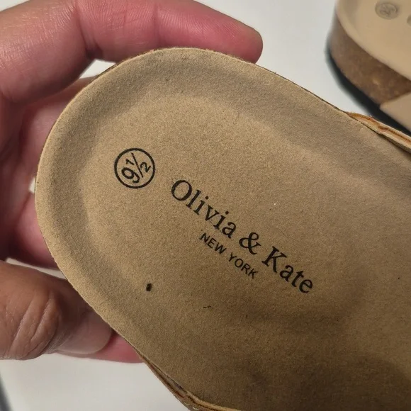 Olivia & Kate Clogs (91/2) Nwt - Picture 2 of 9